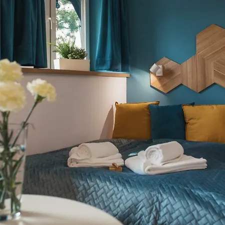 Szaron 250 M Do Kortow Tenisowych I Bulwarow Wislanych - Dream شقة أوسترون