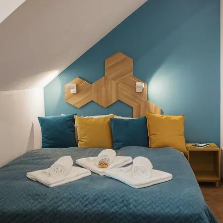 Szaron 250 M Do Kortów Tenisowych I Bulwarów Wiślanych - Dream