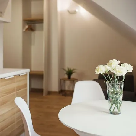 Szaron 250 M Do Kortow Tenisowych I Bulwarow Wislanych - Dream