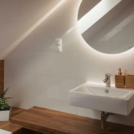 Szaron 250 M Do Kortow Tenisowych I Bulwarow Wislanych - Dream Apartment